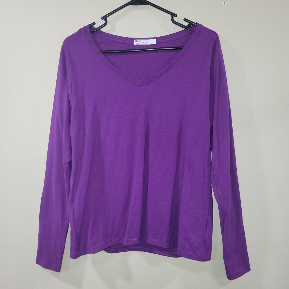 Hanes Size Medium Women's Purple V-Neck Long Sleeve Shirt